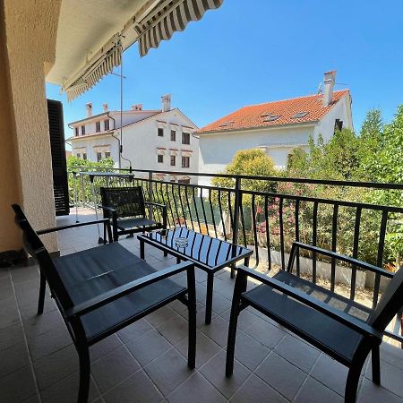 Apartments Fratelli Malinska Εξωτερικό φωτογραφία