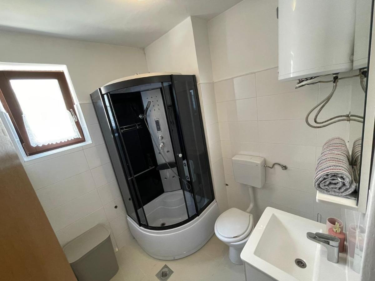 Apartments Fratelli Malinska Εξωτερικό φωτογραφία